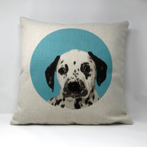 canvas cushion with dog portrait in a circle
